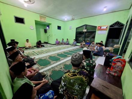 SAFARI TARAWIH KETIGA KALURAHAN GIRIREJO DIGELAR DI MUSHOLA  DARUSSALAM BANYUSUMURUP