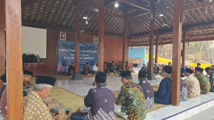 PERINGATI HARI JADI KE-196, KALURAHAN GIRIREJO GELAR ZIARAH KE MAKAM MANTAN LURAH DAN PAMONG